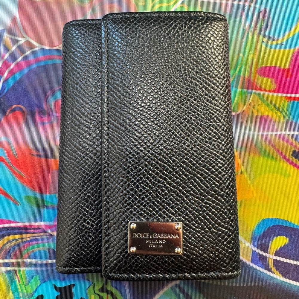Dolce & Gabbana Black Leather 6 Key Holder with Textured Design